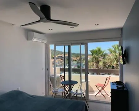 Naturistecapdagde Port Nature Blue Sun * אגדה